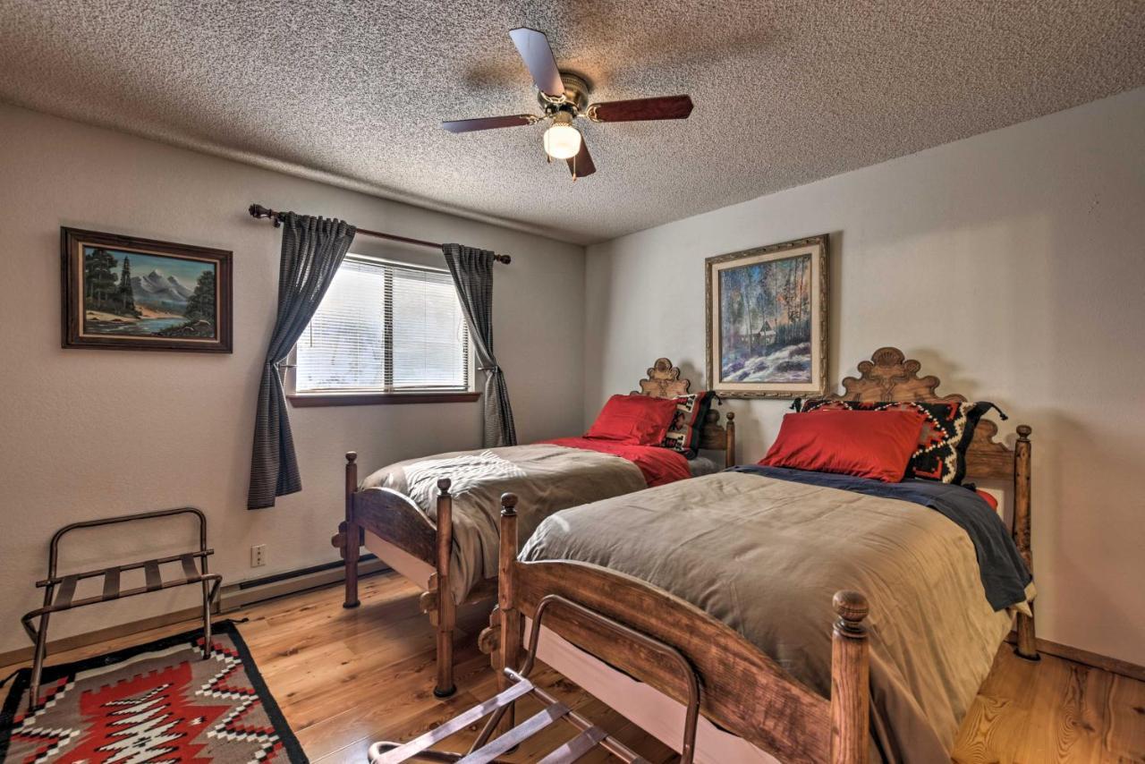 Downtown Red River Retreat With Mtn Views And Yard מראה חיצוני תמונה